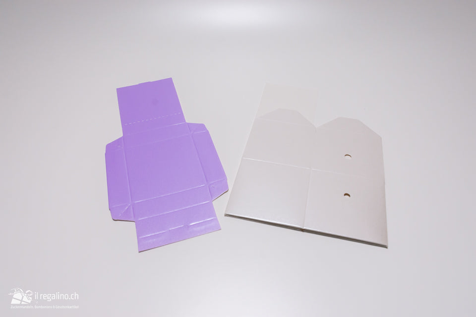 Geschenkbox mit Deckel lila (62x62x62)